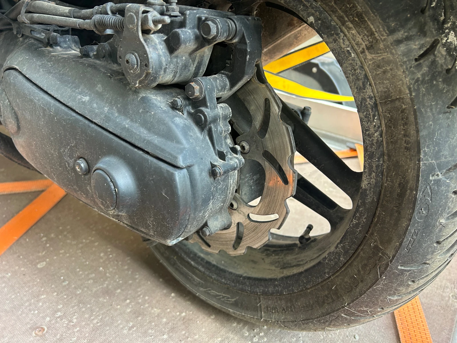 Yamaha T-max  - изображение 8