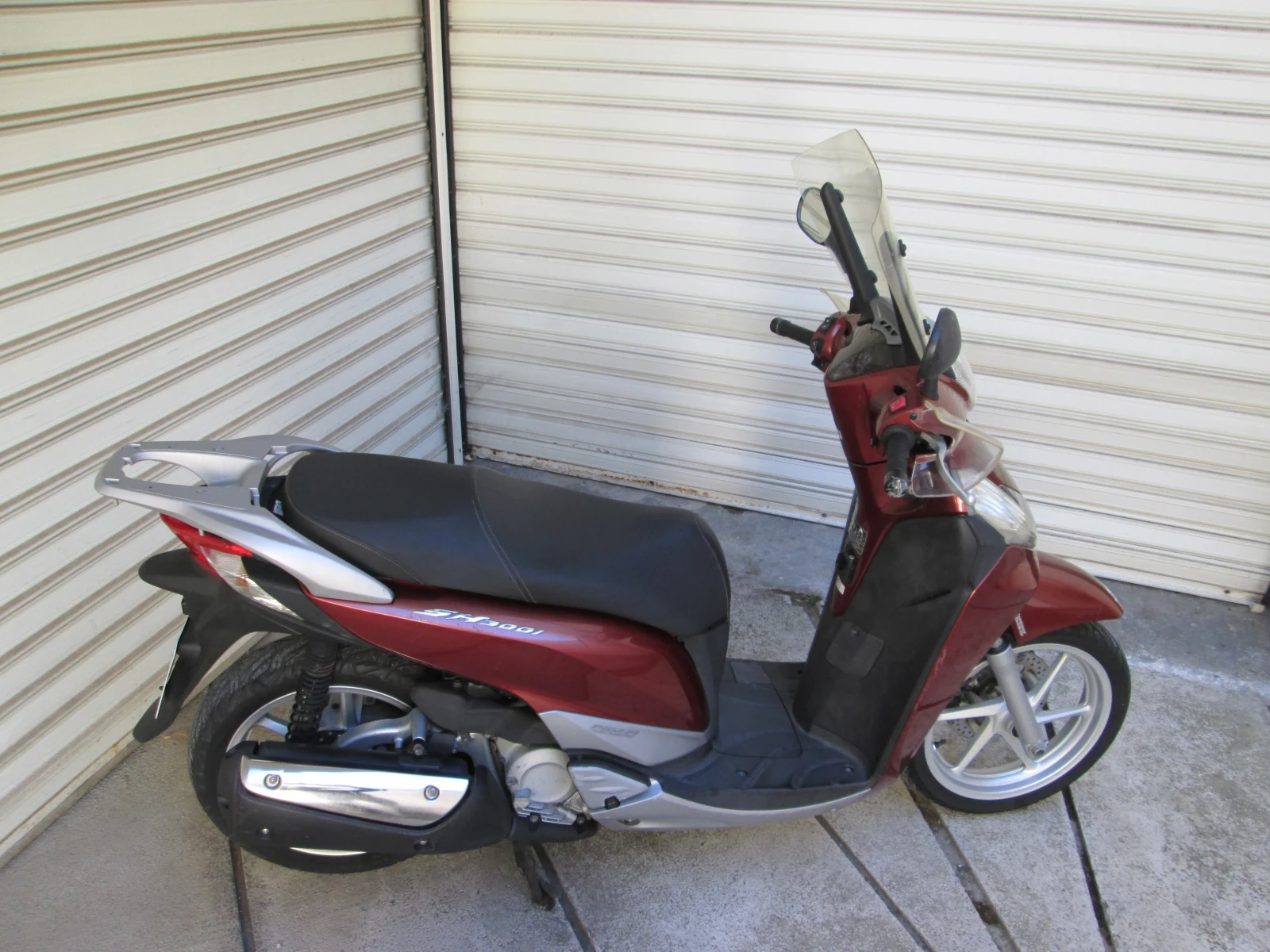 Honda Sh 300, снимка 10 - Мотоциклети и мототехника - 54540403