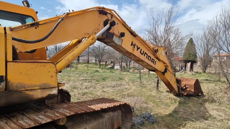 Багер Hyundai R250, снимка 3 - Индустриална техника - 49507900