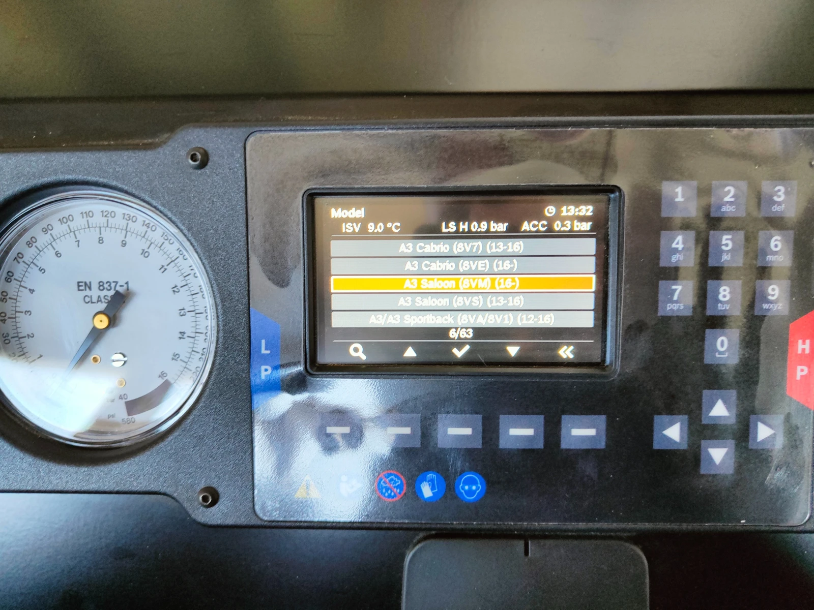  ROBINAIR       r1234 | Mobile.bg   7