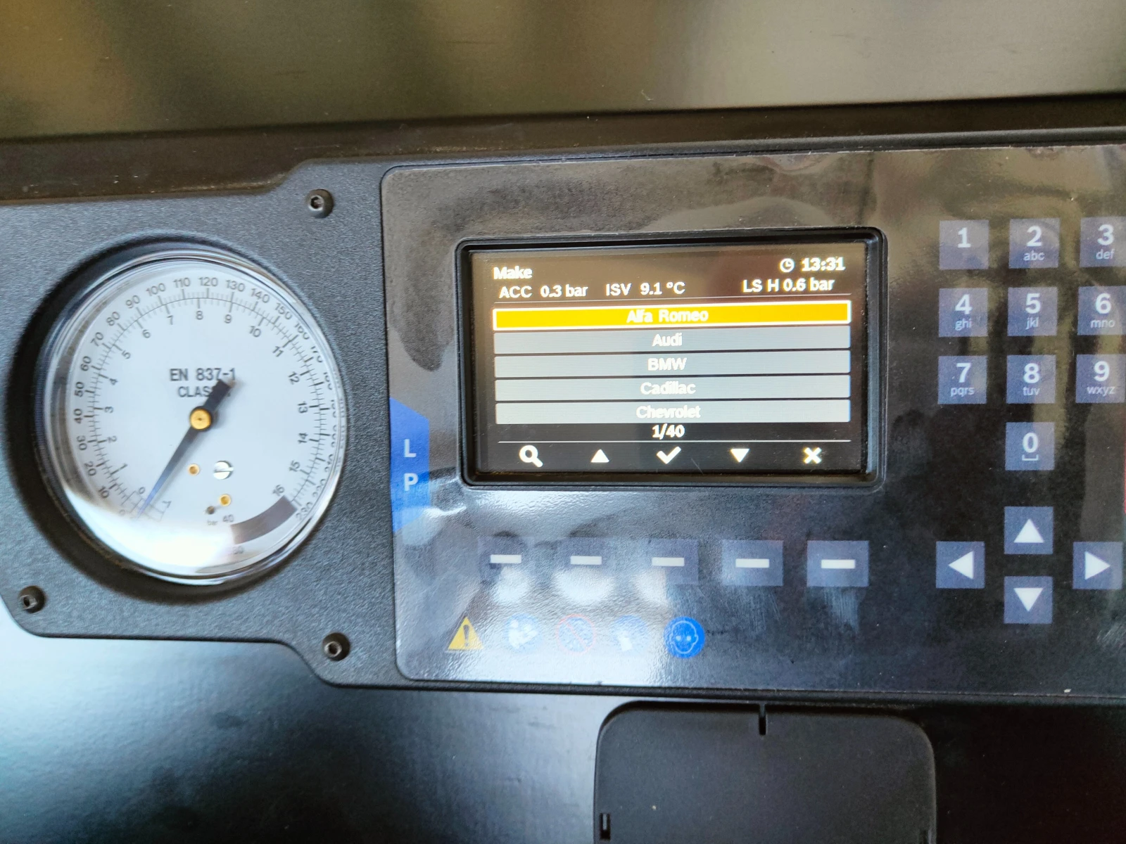  ROBINAIR       r1234 | Mobile.bg   6