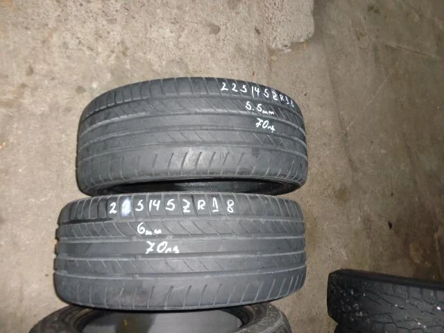 Гуми Летни 225/45R18, снимка 4 - Гуми и джанти - 9149170