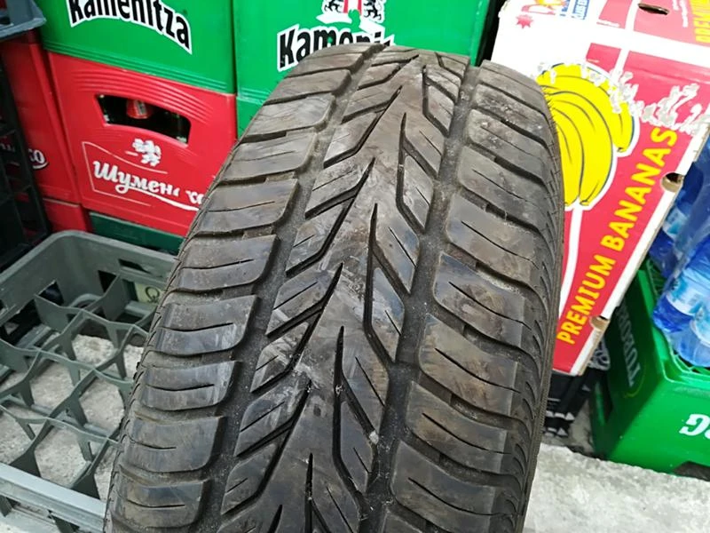 Гуми Летни 205/65R15, снимка 3 - Гуми и джанти - 21549594