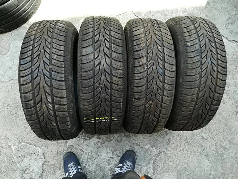 Гуми Летни 205/65R15, снимка 7 - Гуми и джанти - 21549594