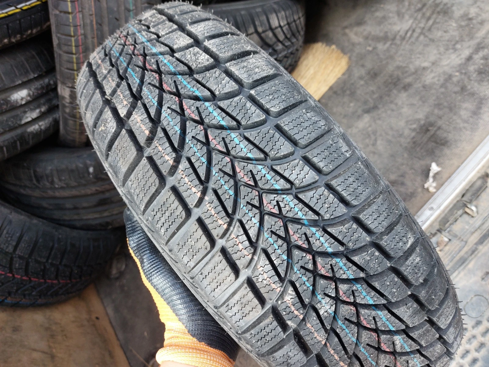 ���� 195/60R15 | Mobile.bg � ����������� 2
