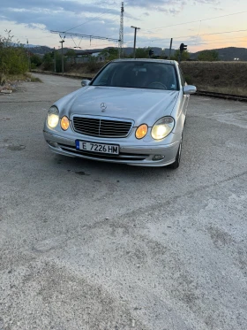  Mercedes-Benz E 320