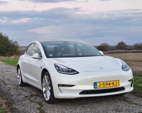 Tesla Model 3  4х4 Европейска Гаранция - 39900 лв. / 20400.55 € - 52094508 11