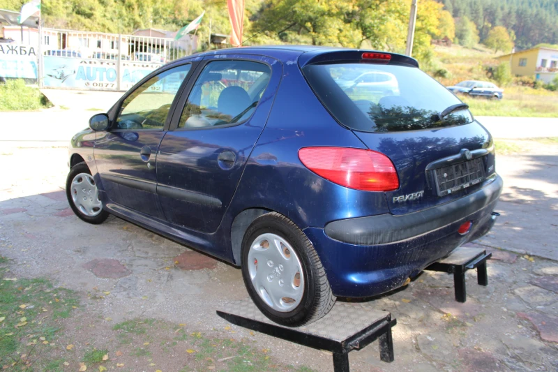 Peugeot 206 1.1I КЛИМАТИК, снимка 7 - Автомобили и джипове - 47435526