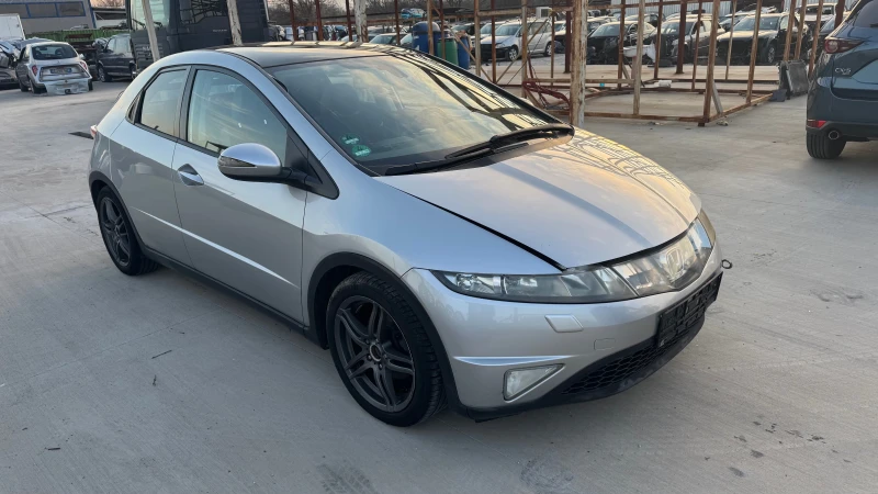 Honda Civic Civic 2.2 i-CTDi 140к.с., снимка 3 - Автомобили и джипове - 49113575