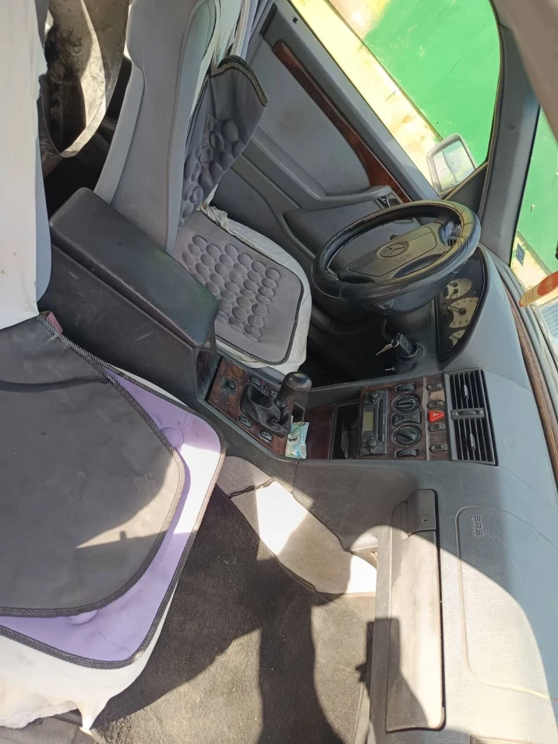 Mercedes-Benz C 220 2.2 dizel vintiliran, снимка 3 - Автомобили и джипове - 52716938