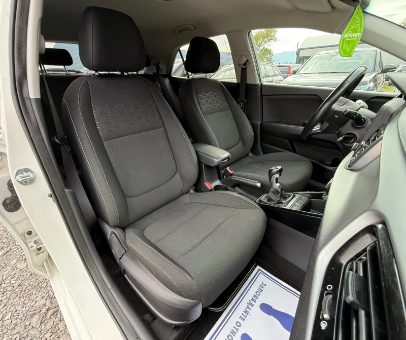 Kia Rio 1.0Turbo * Euro-6* * Камера* * Дистроник* , снимка 14 - Автомобили и джипове - 51827597