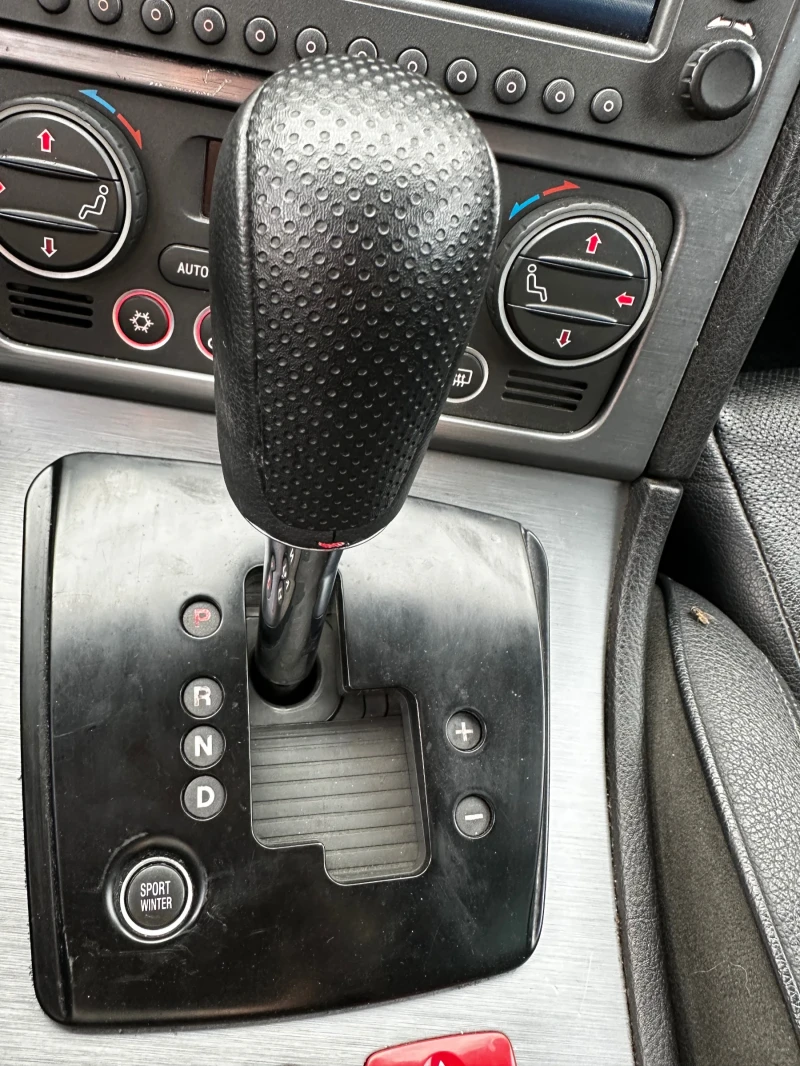 Alfa Romeo 159 sportwagon 2.4 JTD TI Q-Tronic , снимка 13 - Автомобили и джипове - 51979066