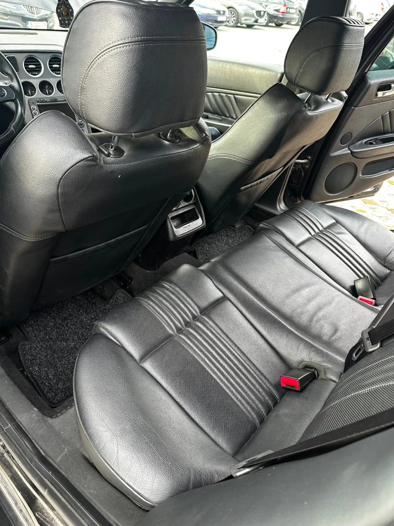 Alfa Romeo 159 sportwagon 2.4 JTD TI Q-Tronic , снимка 12 - Автомобили и джипове - 51979066