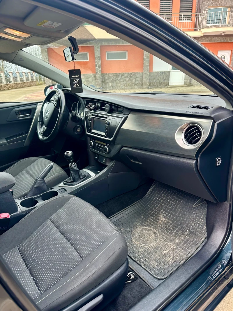 Toyota Auris auris, снимка 7 - Автомобили и джипове - 53289570