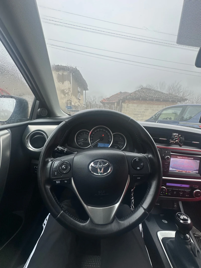 Toyota Auris auris, снимка 10 - Автомобили и джипове - 53289570