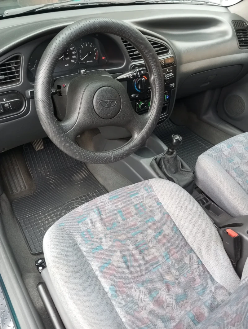 Daewoo Lanos SE, снимка 9 - Автомобили и джипове - 53483931