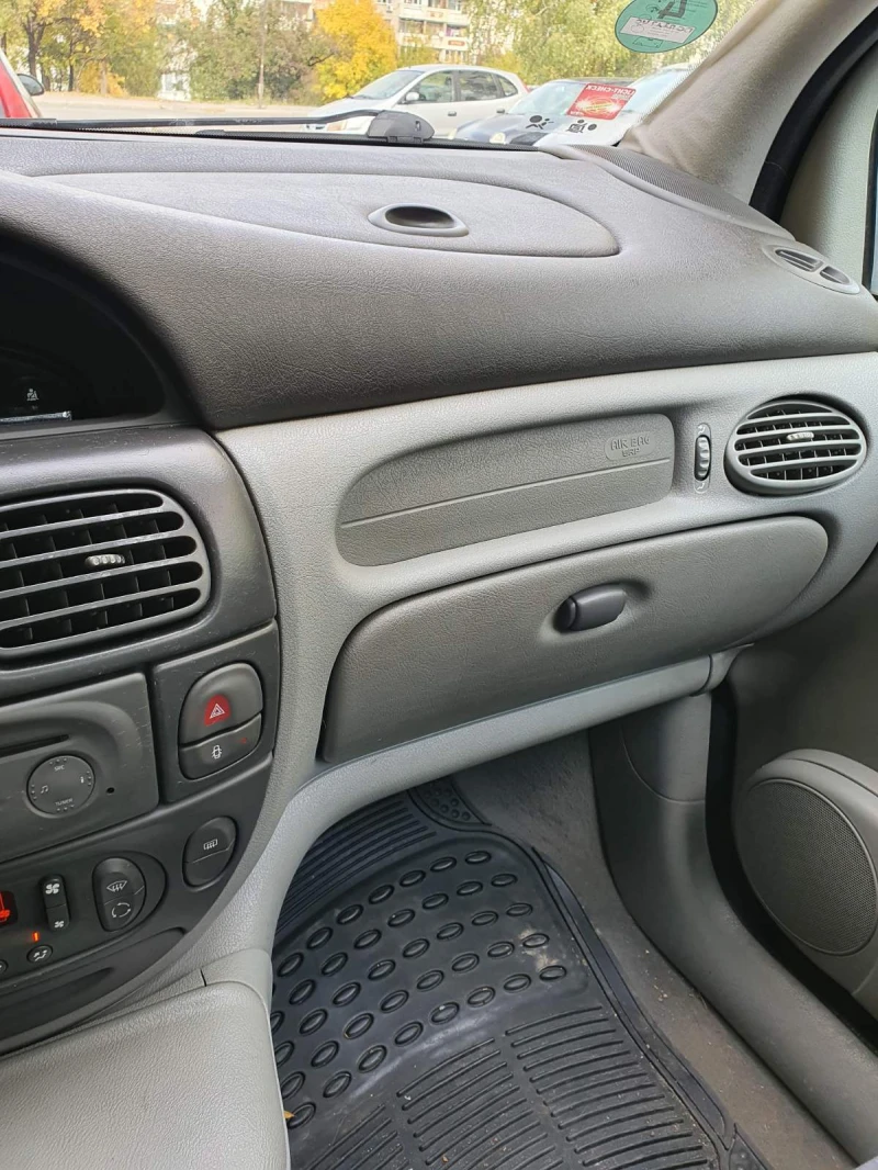 Renault Scenic меган, снимка 5 - Автомобили и джипове - 53531102