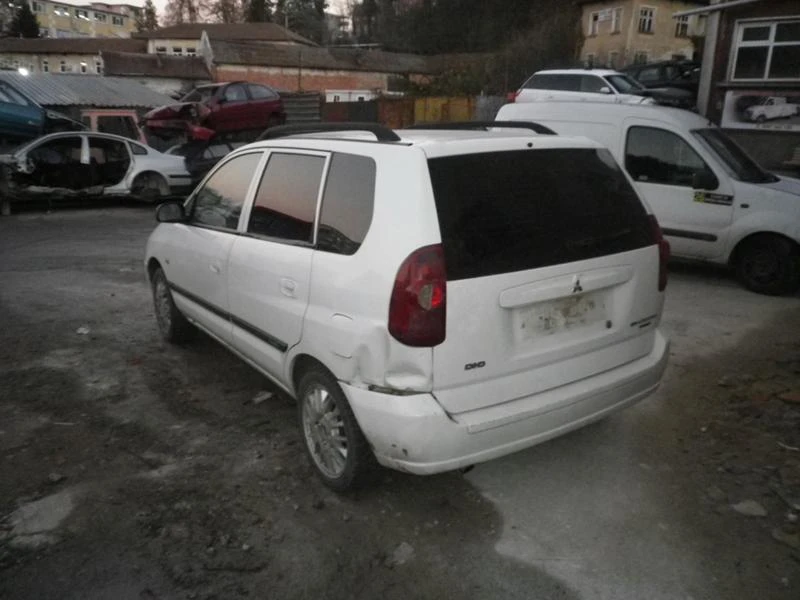 Mitsubishi Space star 1.9 DID, снимка 6 - Автомобили и джипове - 43182159