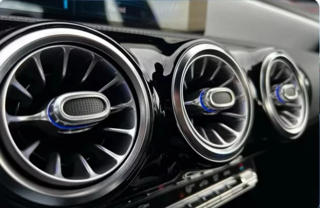 Mercedes-Benz CLA 180 FULL LED / DISTRONIC / KAMERA / AMBILIGHT  - изображение 7