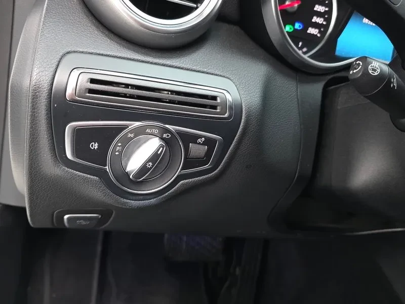 Mercedes-Benz C 220 - САМО 30% АВАНС, снимка 17 - Автомобили и джипове - 55405798