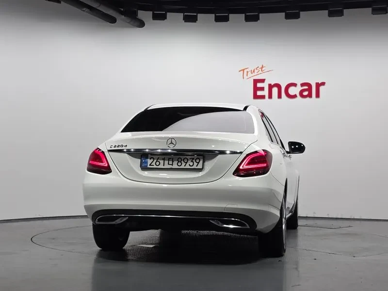 Mercedes-Benz C 220 - САМО 30% АВАНС, снимка 4 - Автомобили и джипове - 55405798