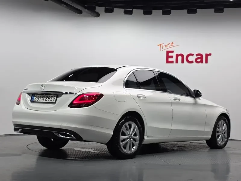 Mercedes-Benz C 220 - САМО 30% АВАНС, снимка 2 - Автомобили и джипове - 55405798