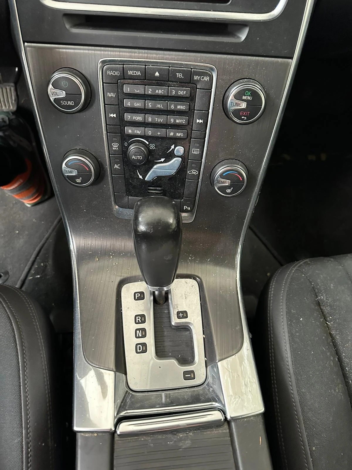 Volvo V60 2.0D D3 TIP D5204T2 GEARTRONIK SUMMUM | Mobile.bg   14