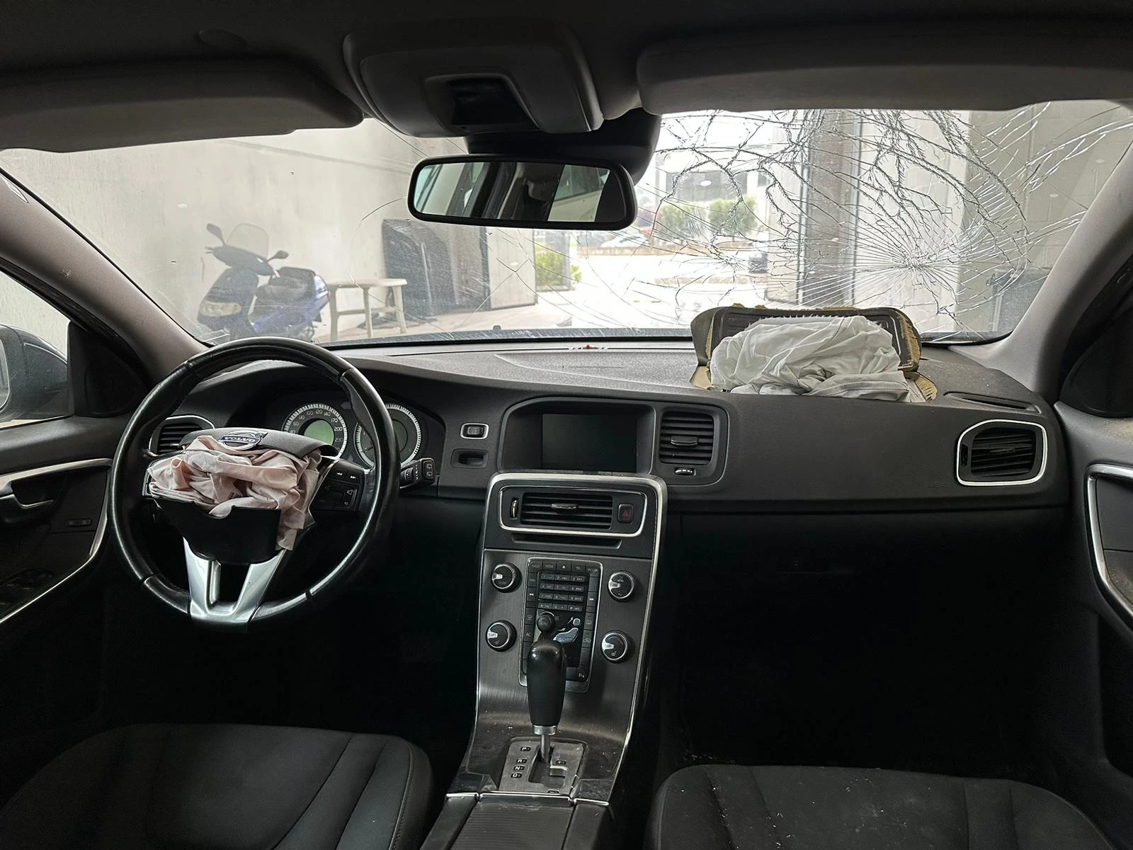 Volvo V60 2.0D D3 TIP D5204T2 GEARTRONIK SUMMUM | Mobile.bg   16