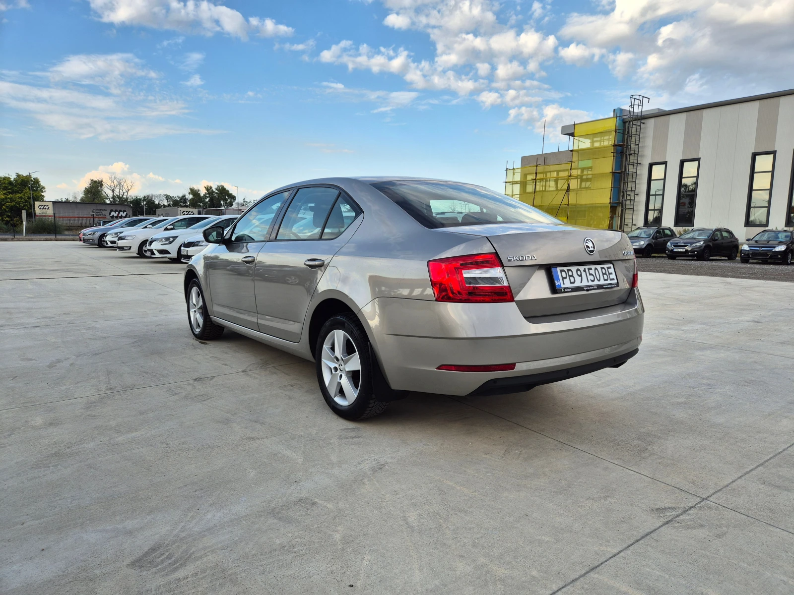 Skoda Octavia В-Гаранция-2.0-A/T-150kc - изображение 3