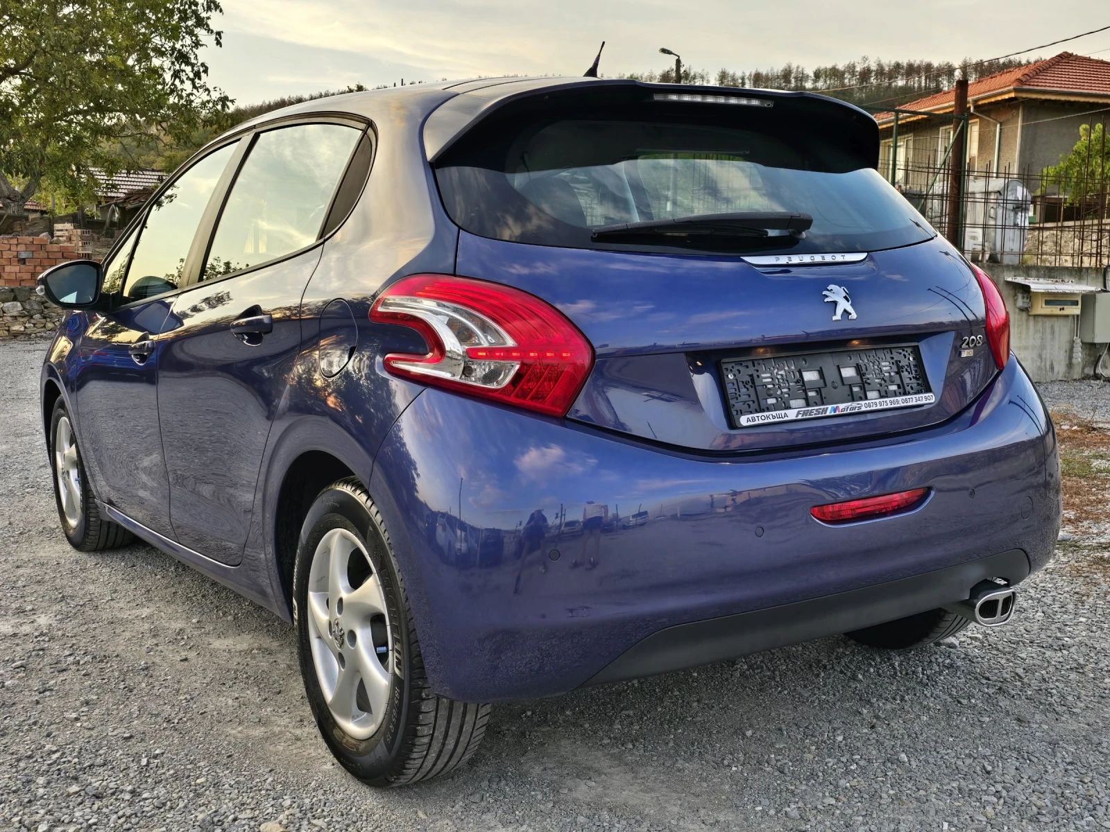 Peugeot 208 1.4 HDI 68 К.С. АВТОМАТИК / КЛИМАТРОНИК / ПАРКТРОН - изображение 3