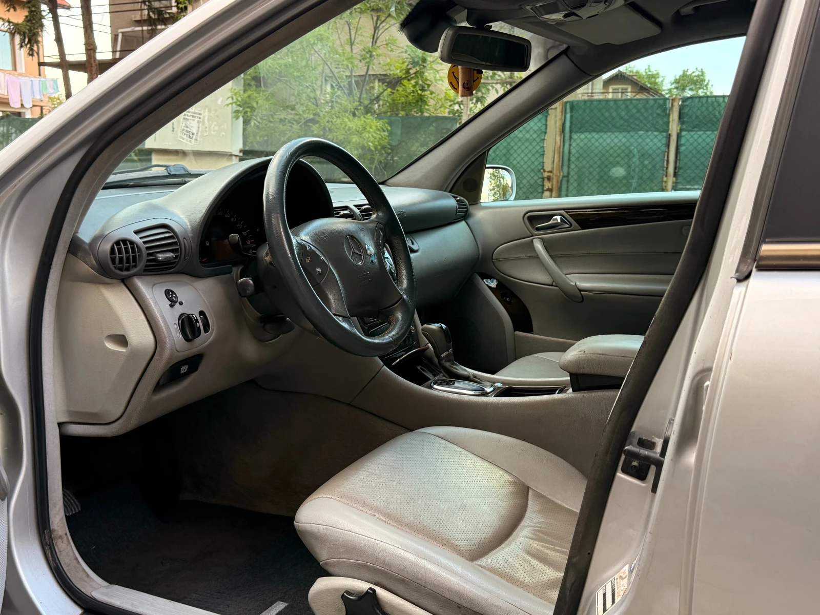 Mercedes-Benz C 220 Автоматик * Реални километри *  - изображение 5