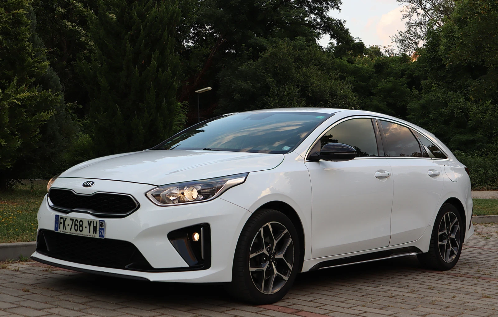 Kia Pro ceed 1.6CRDi GT-Line | Mobile.bg — изображение 1