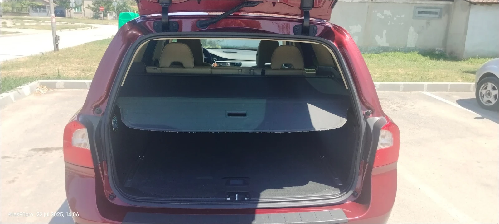 Volvo V70 2, 4D 163кс - изображение 10