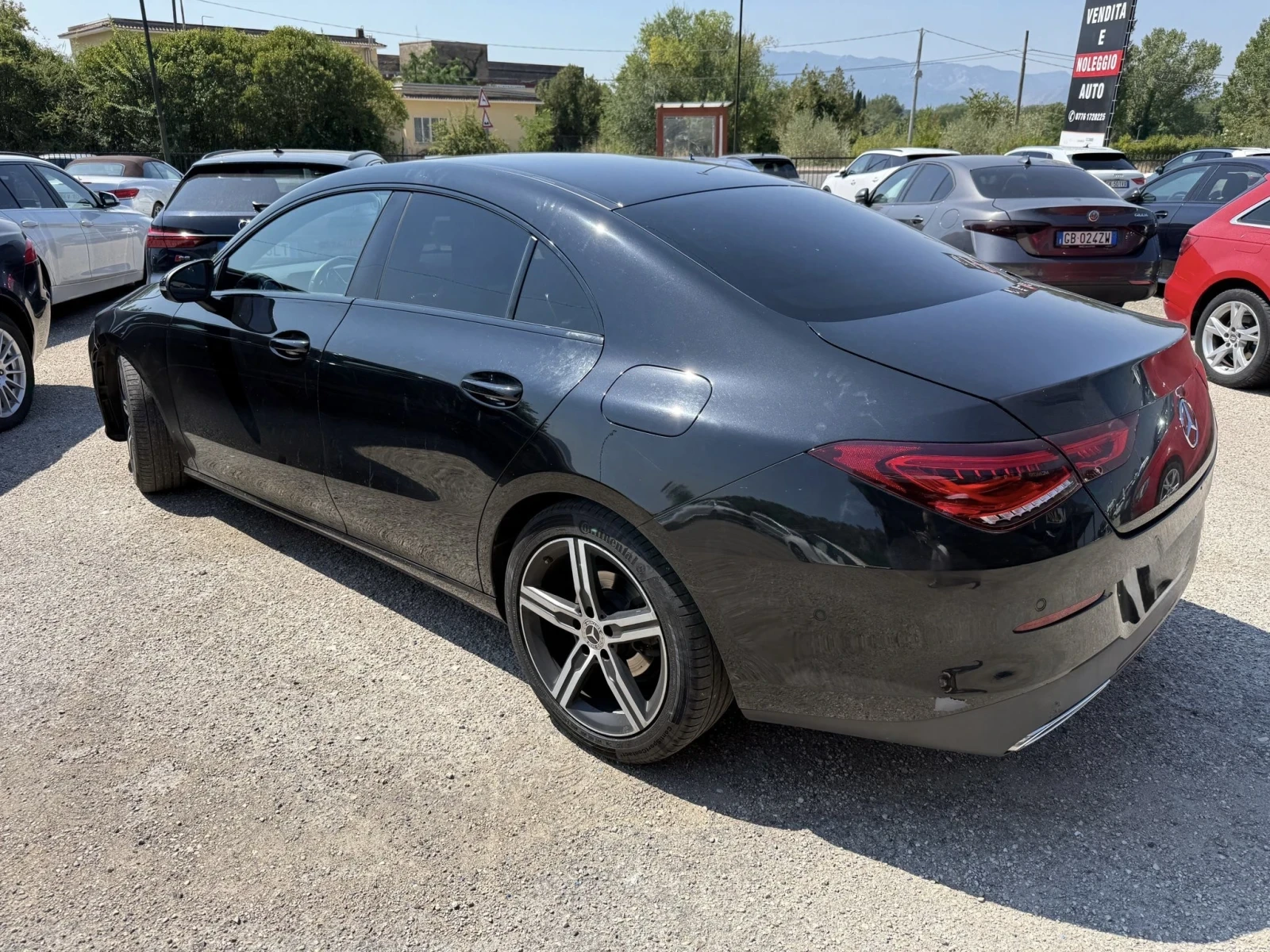 Mercedes-Benz CLA 180 FULL LED / DISTRONIC / KAMERA / AMBILIGHT  - изображение 4