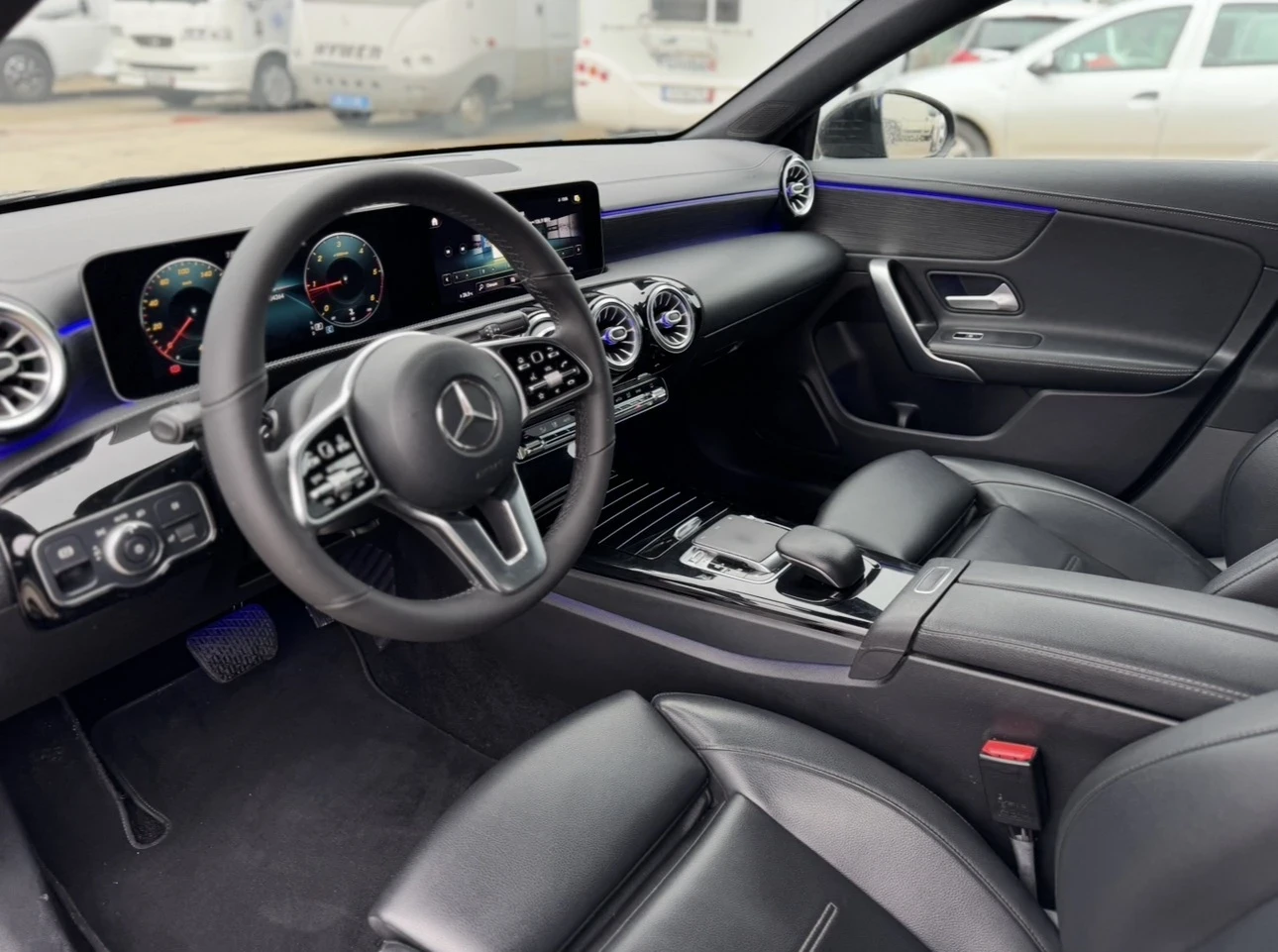Mercedes-Benz CLA 200 FULL LED / DISTRONIC / KAMERA / AMBILIGHT  | Mobile.bg   7