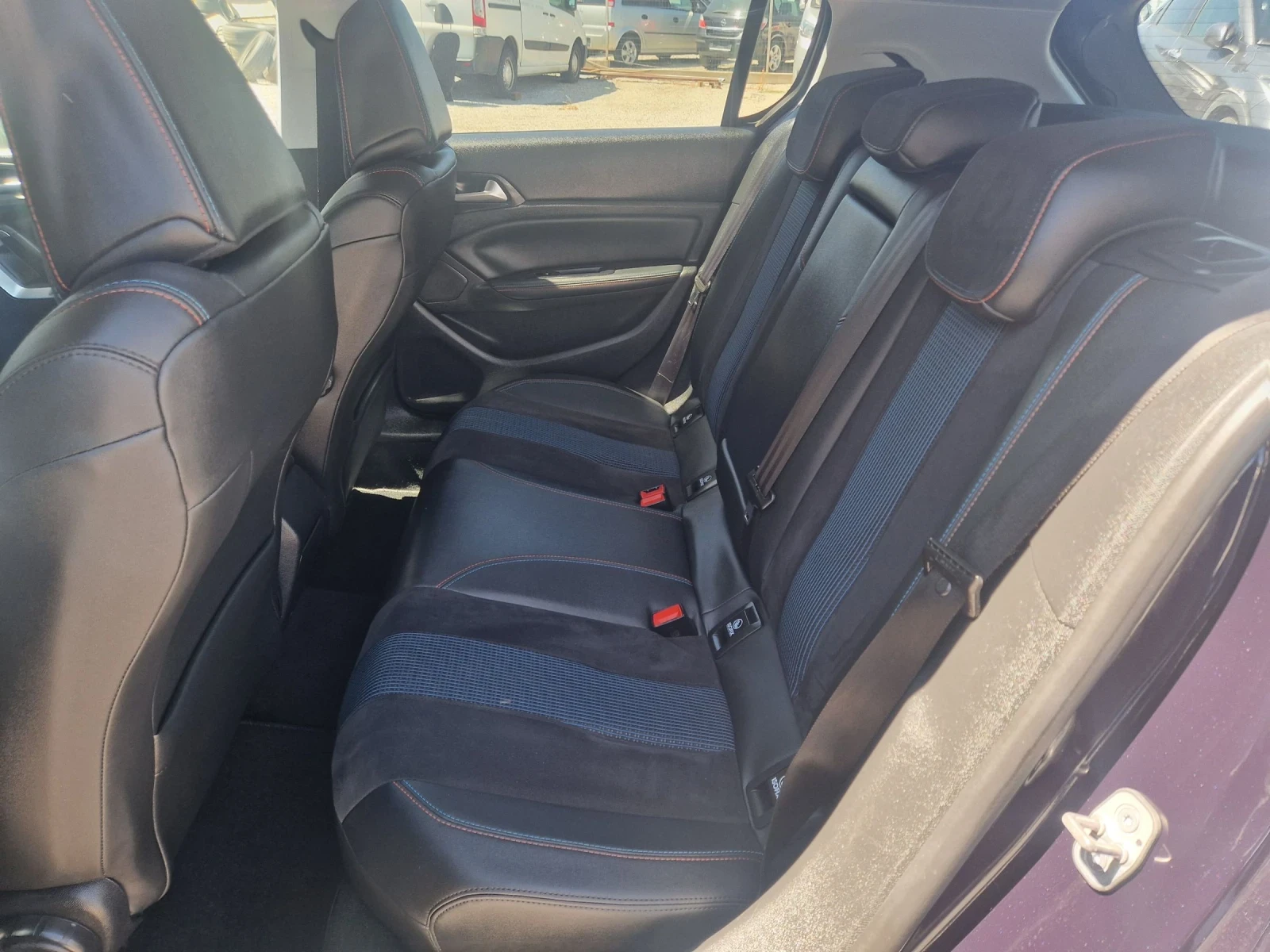 Peugeot 308 1.5HDi Allure  - изображение 9
