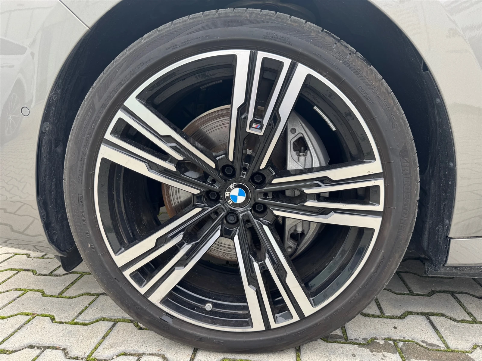 BMW i7 xDrive60, снимка 5 - Автомобили и джипове - 51455922