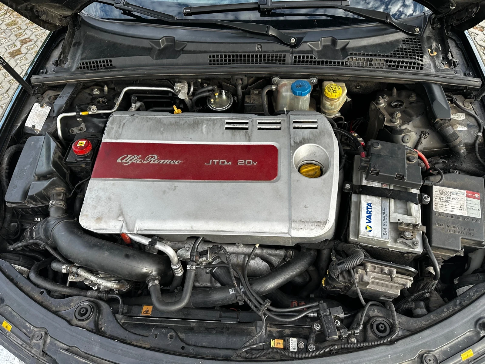 Alfa Romeo 159 sportwagon 2.4 JTD TI Q-Tronic  | Mobile.bg — изображение 15