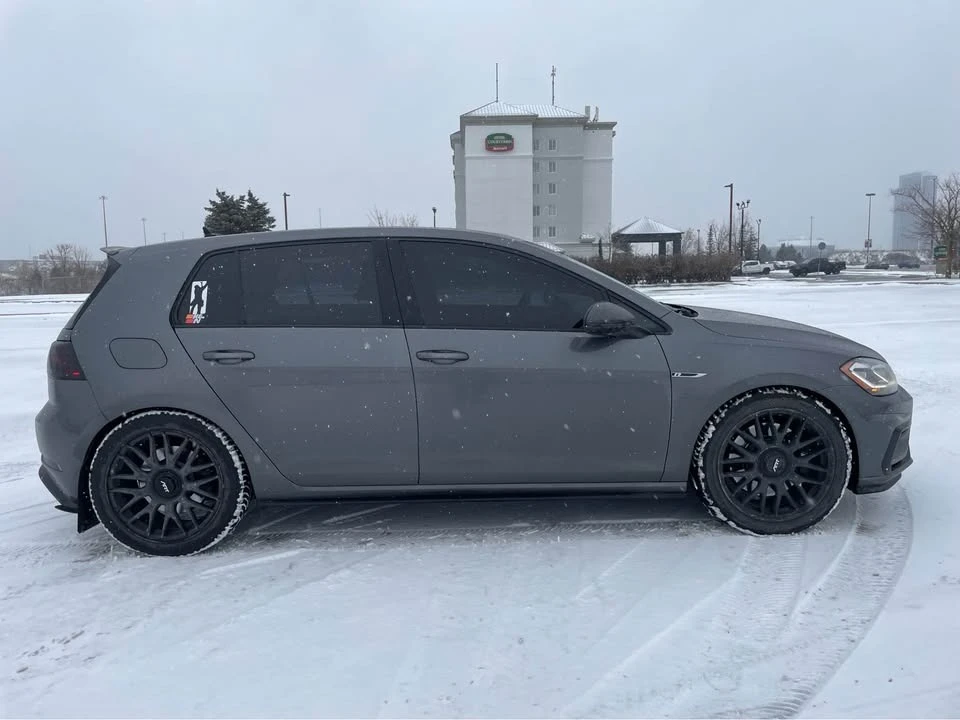 VW Golf R * * CARFAX * *  * *  | Mobile.bg   3