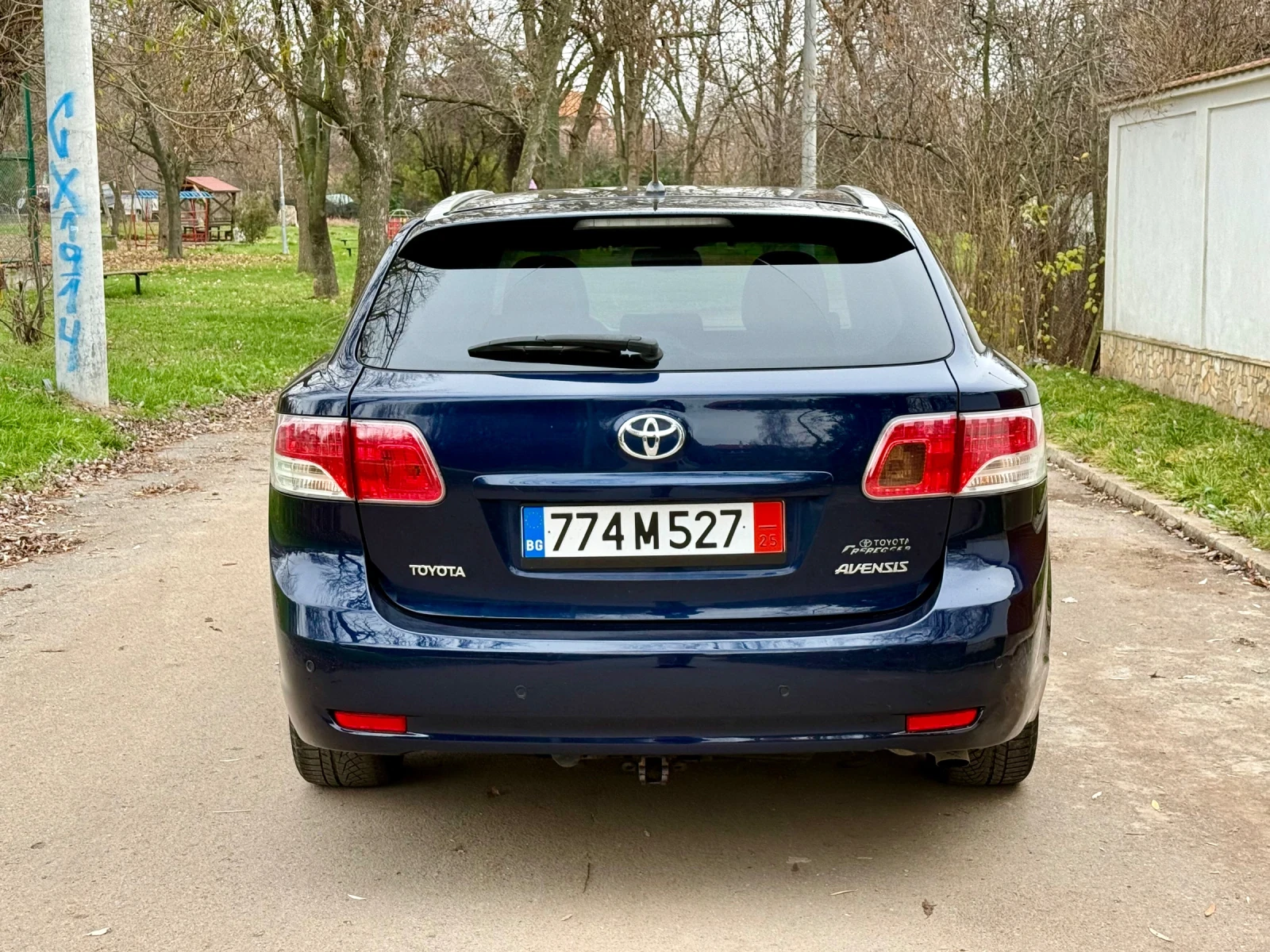 Toyota Avensis D4D* 126ps* Xenon* PDC* �������* TomTom | Mobile.bg � ����������� 4