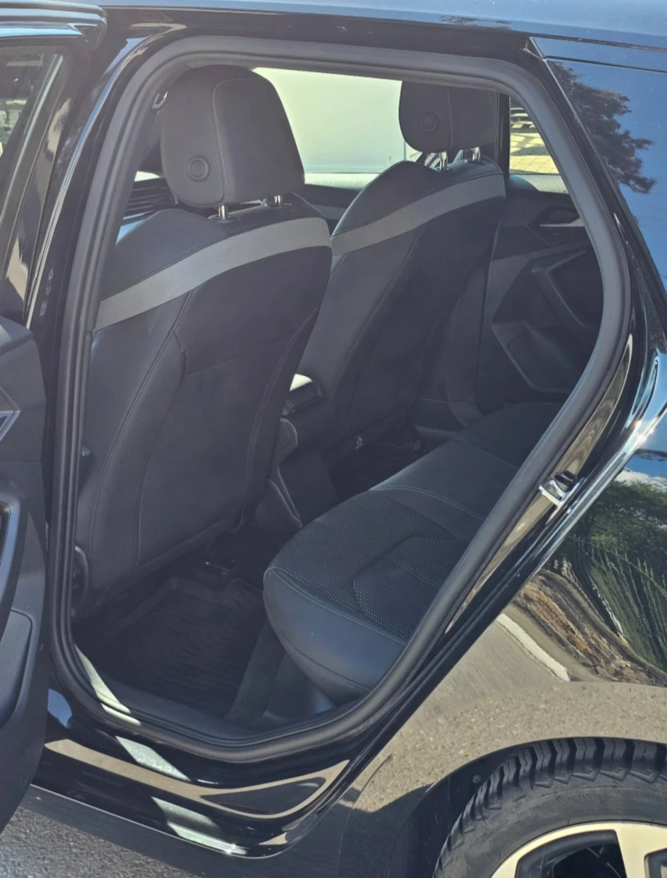 Audi A1 35 TFSI S-Line  - изображение 8