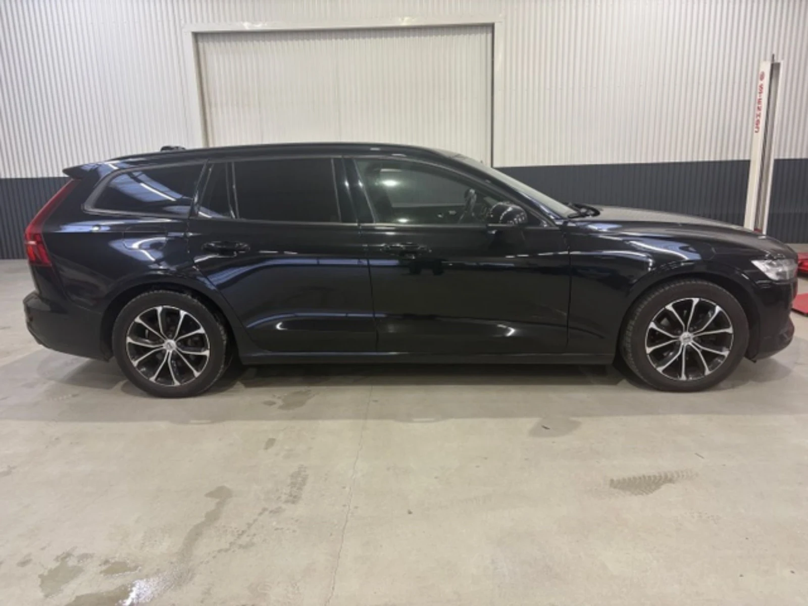 Volvo V60 Momentum | 2.0d 190hp | Automatic , снимка 7 - Автомобили и джипове - 53753057