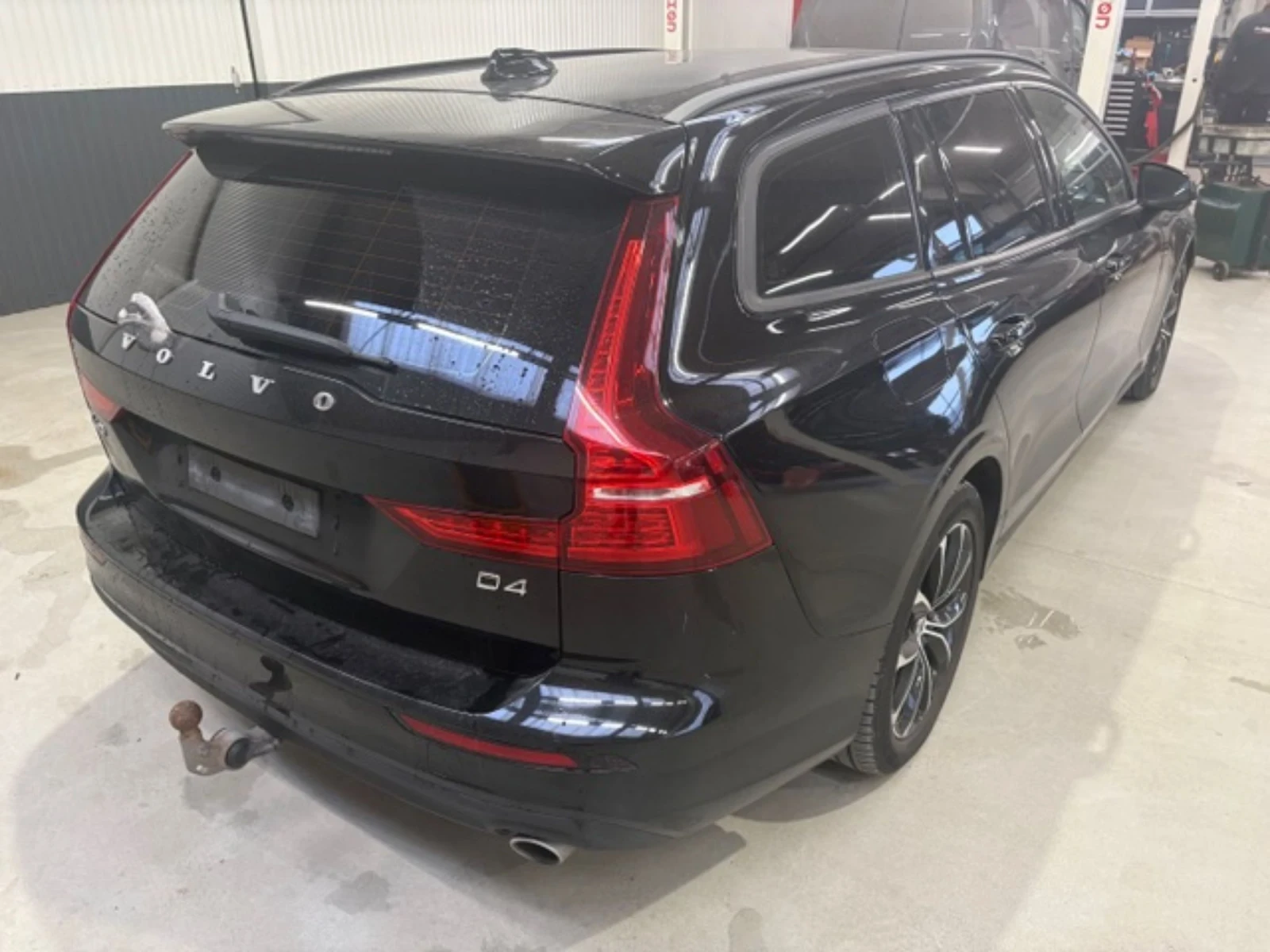 Volvo V60 Momentum | 2.0d 190hp | Automatic , снимка 6 - Автомобили и джипове - 53753057