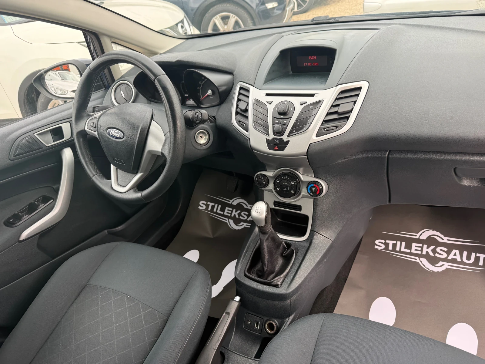 Ford Fiesta Бензин-Италия, снимка 9 - Автомобили и джипове - 54129996