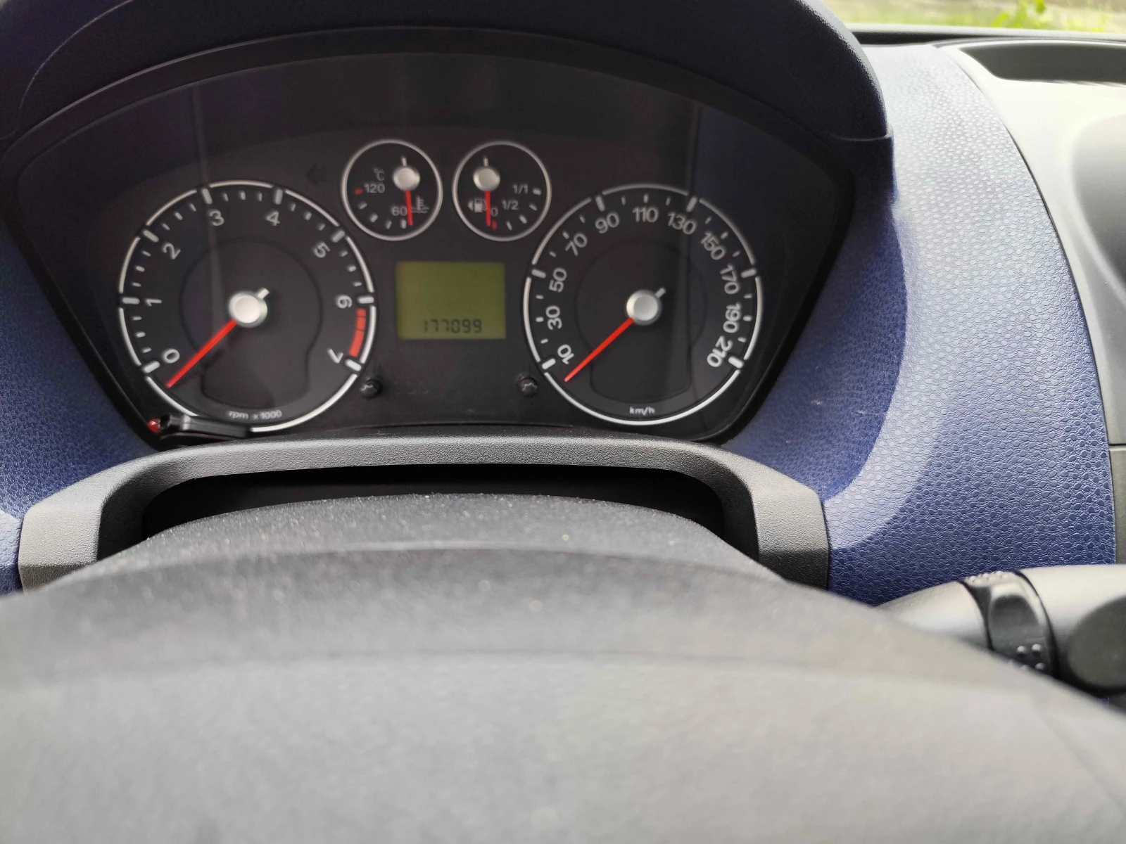 Ford Fiesta, снимка 8 - Автомобили и джипове - 54132137