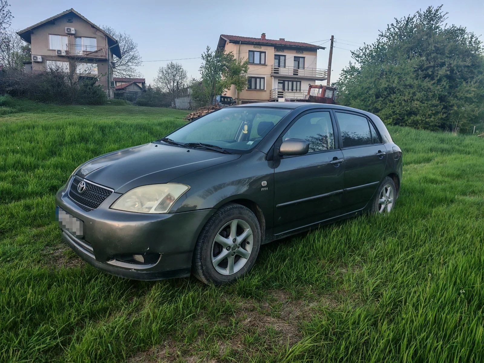 Toyota Corolla 1.6 i, снимка 3 - Автомобили и джипове - 54322807