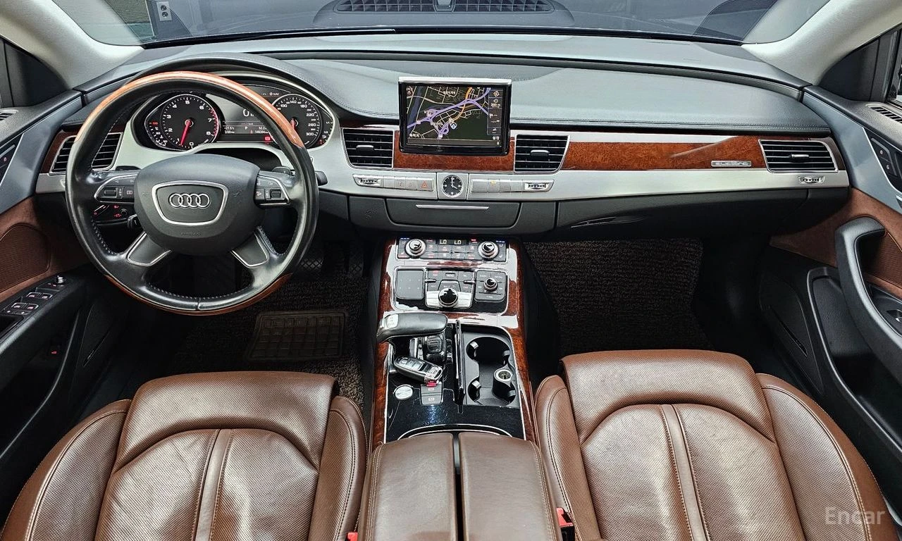 Audi A8 3.0 TFSI* QUATTRO* КОЖА* ПОДГРЕВ* ОБДУХВ* МОНИТОРИ, снимка 6 - Автомобили и джипове - 54740712