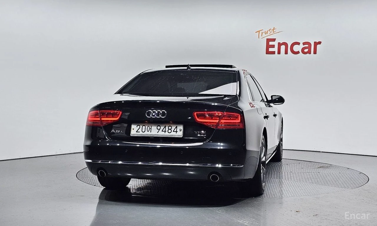 Audi A8 3.0 TFSI* QUATTRO* КОЖА* ПОДГРЕВ* ОБДУХВ* МОНИТОРИ, снимка 4 - Автомобили и джипове - 54740712