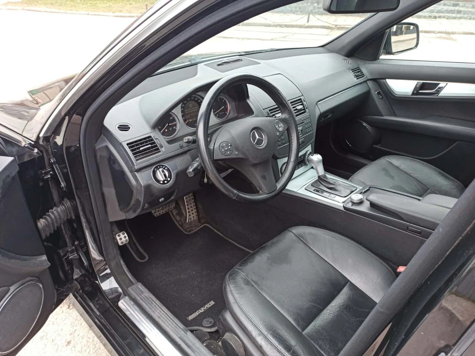 Mercedes-Benz C 320 AMG-avangarde, снимка 8 - Автомобили и джипове - 54840586