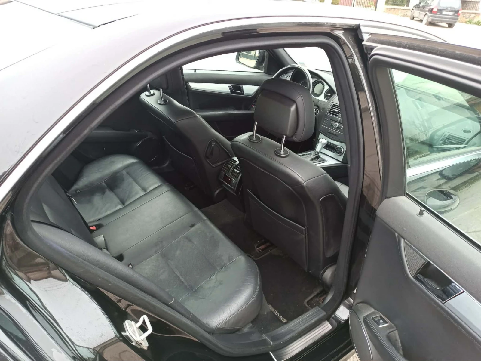 Mercedes-Benz C 320 AMG-avangarde, снимка 11 - Автомобили и джипове - 54840586